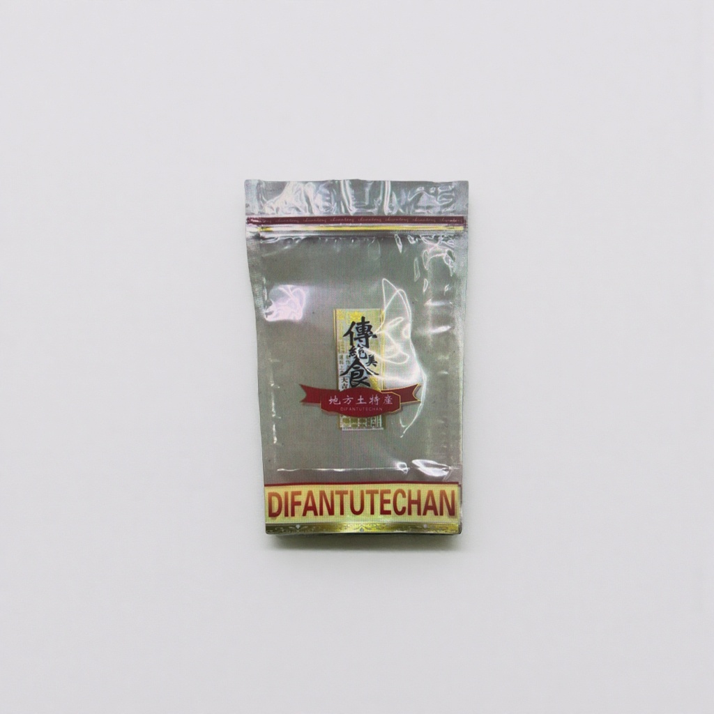 Traditional delicacies, local specialties and DIFANTUTECHAN food are packed in transparent plastic bags details Picture