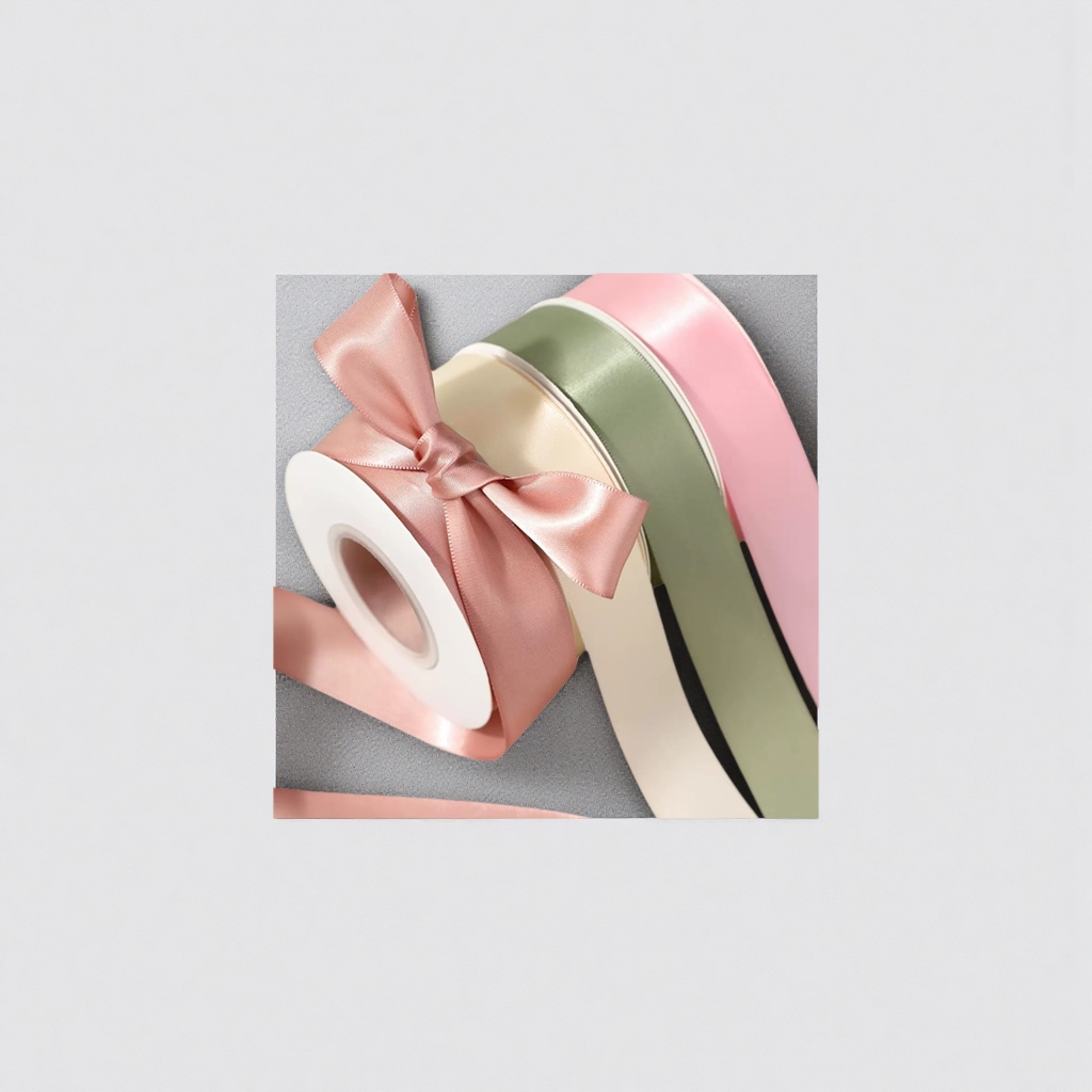 A pink ribbon bow is tied with a three-color ribbon roll in beige, light green and pink Specification image