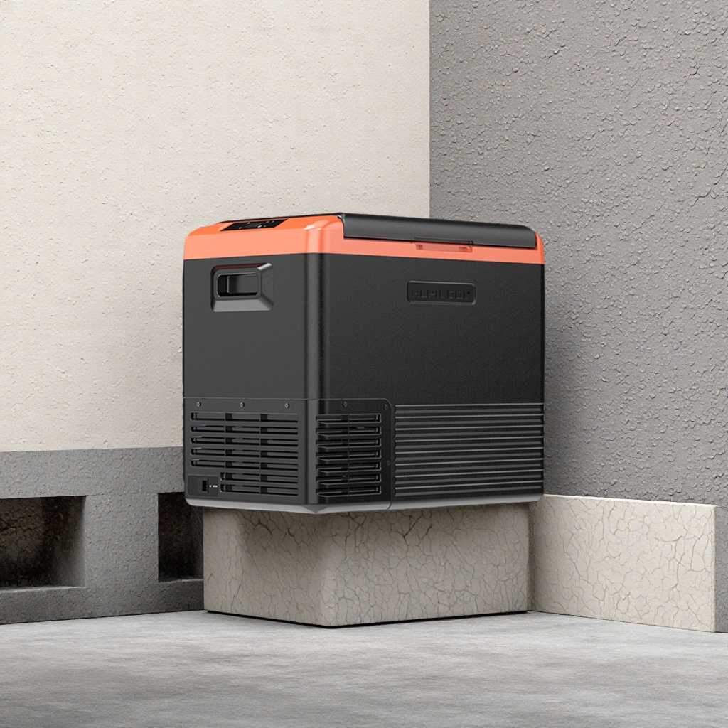 Car refrigerator, 12V - 24V universal car CL30/40/50 refrigeration and quick-freezing freezer Application Scenario