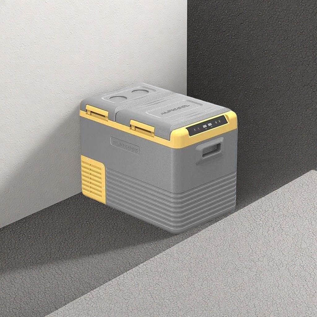 Car refrigerator refrigeration 12V 24V universal car CLD35/45/55 refrigeration quick-freezing freezer