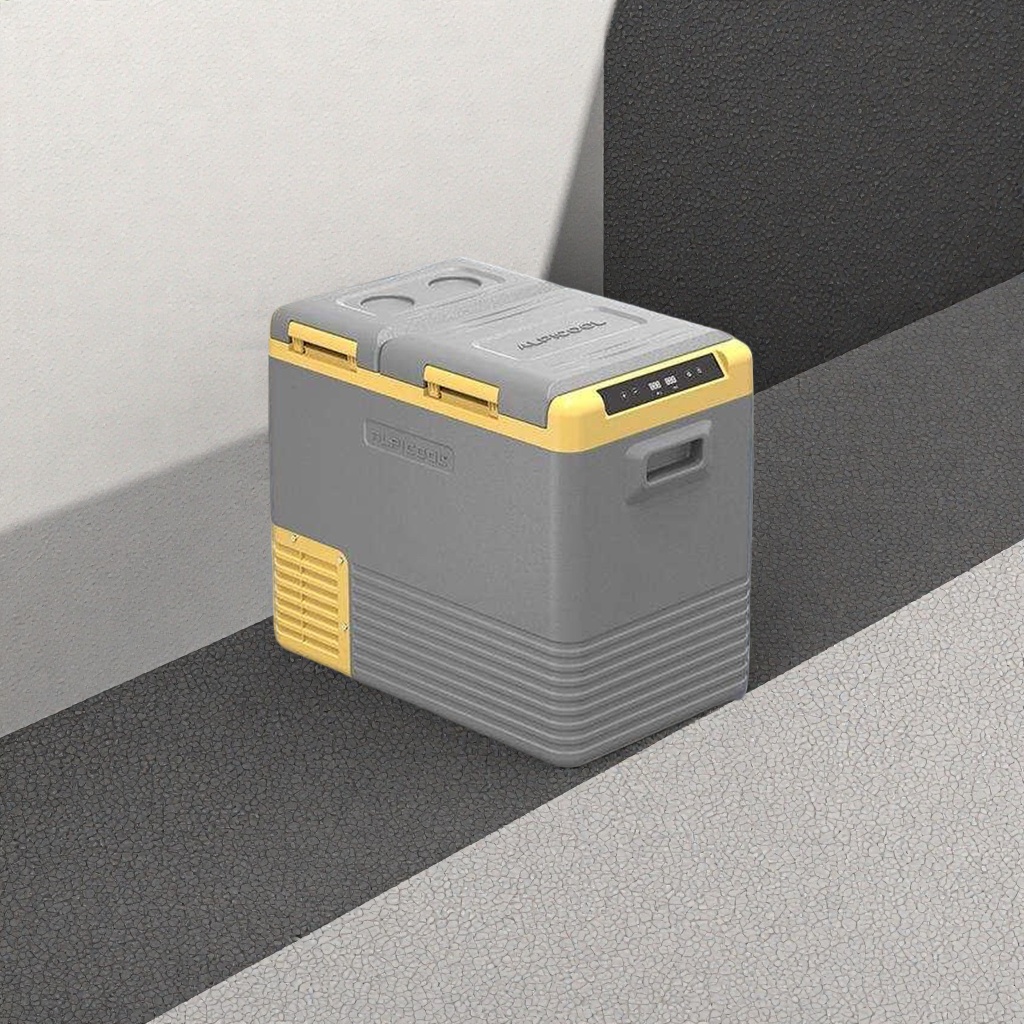Refrigerador del coche refrigeración 12V 24V universal coche CLD35/45/55 congelador refrigerado rápido Application Scenario