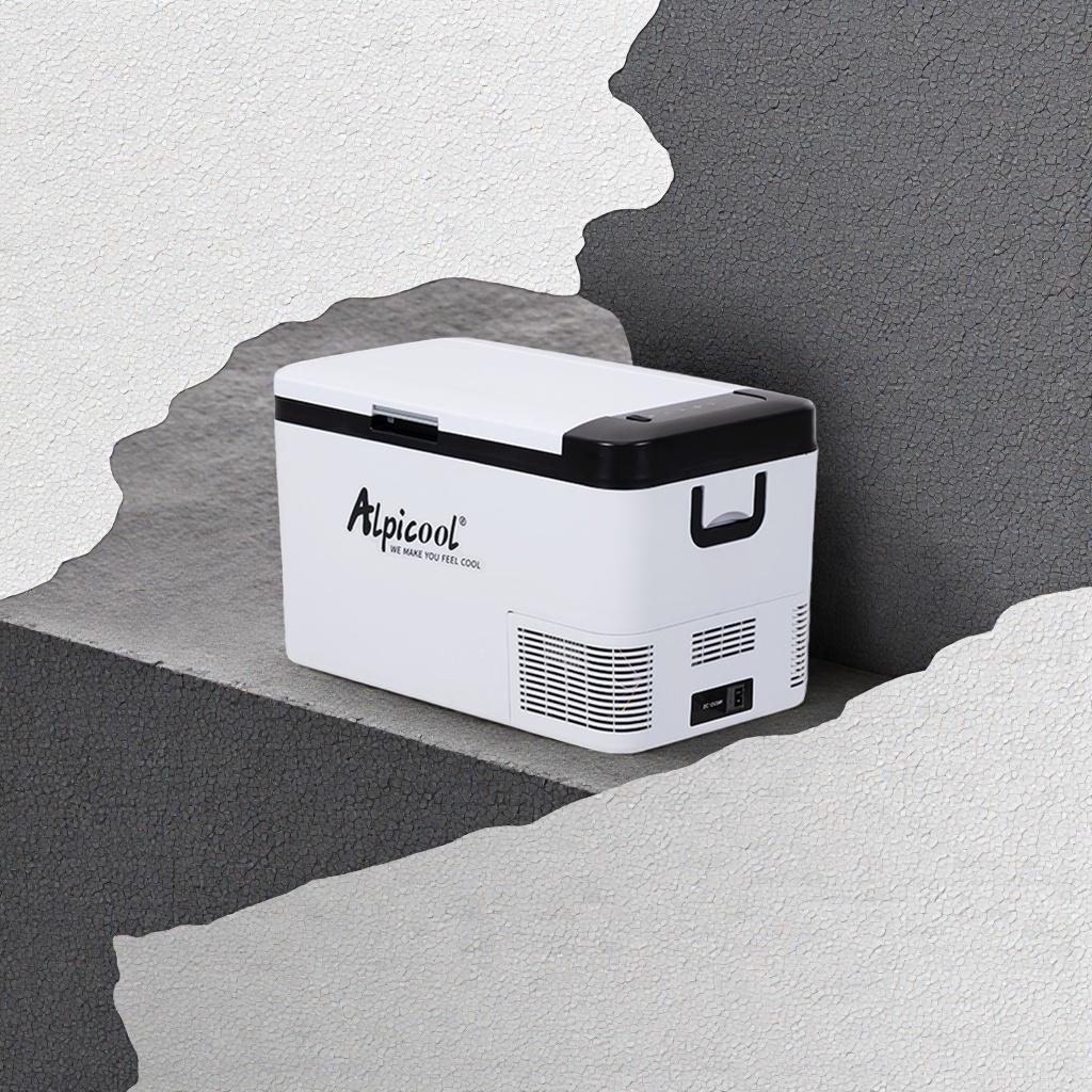 Car refrigerator refrigeration 12V 24V universal car K18/25 refrigeration quick-freezing freezer