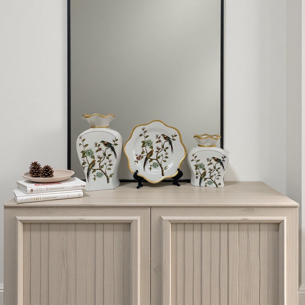 The 2026 new collection of white floral and bird patterned ceramic ornaments includes two vases and one lace plate. It is a ceramic vase for hotel and home decoration details Picture