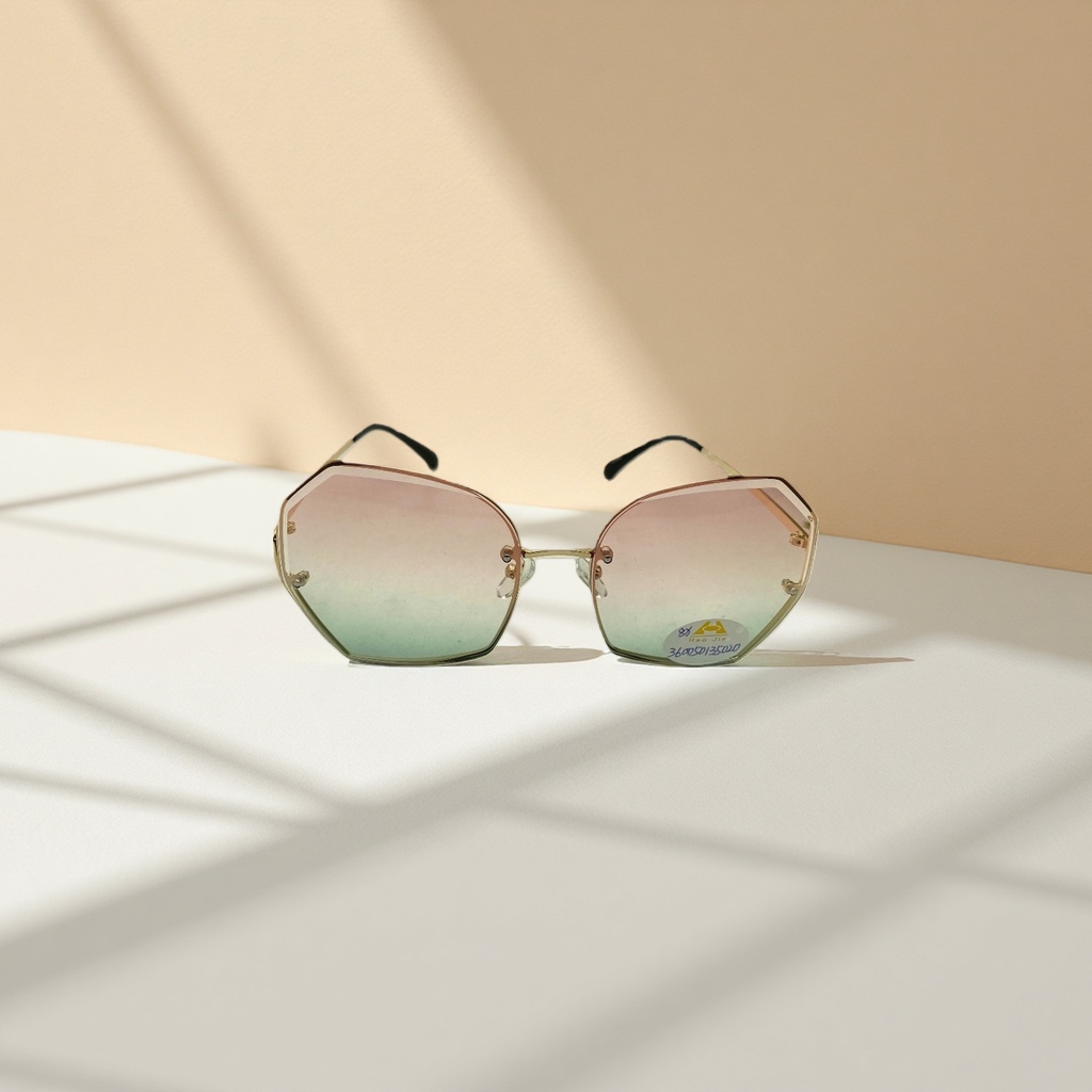 Golden-framed gradient lens sunglasses, fashionable UV-resistant polarized sunglasses details Picture