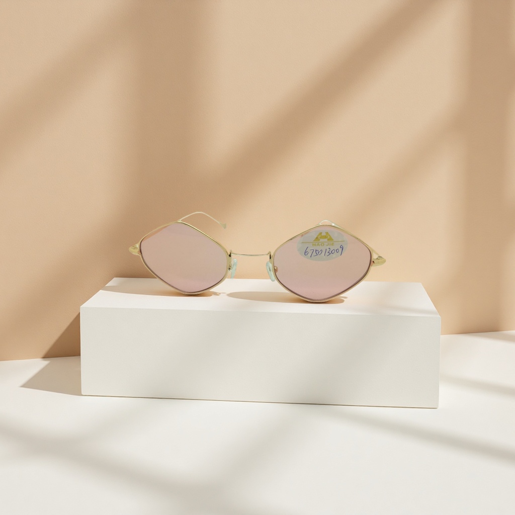 Golden thin-framed pink lens sunglasses, fashionable UV protection sunglasses for women