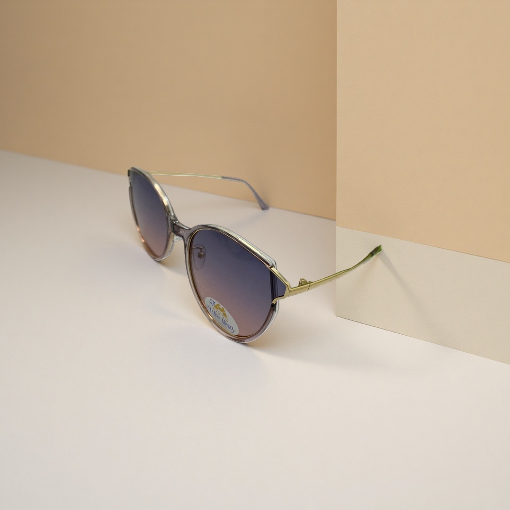 Golden-framed gradient lens sunglasses with metal temples are light, comfortable and provide outdoor sun protection details Picture