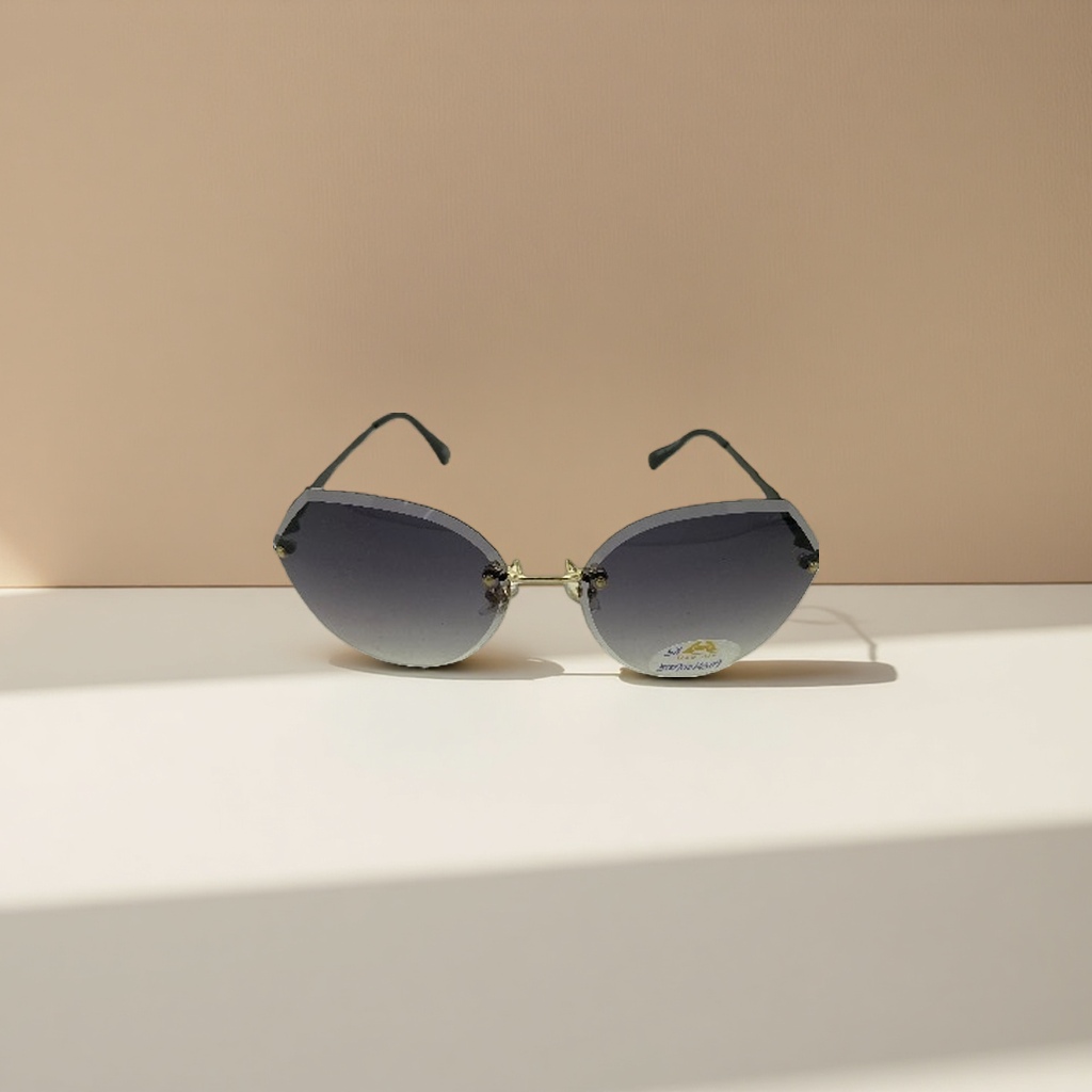 Grey gradient lens sunglasses, fashionable UV-resistant polarized sunglasses details Picture