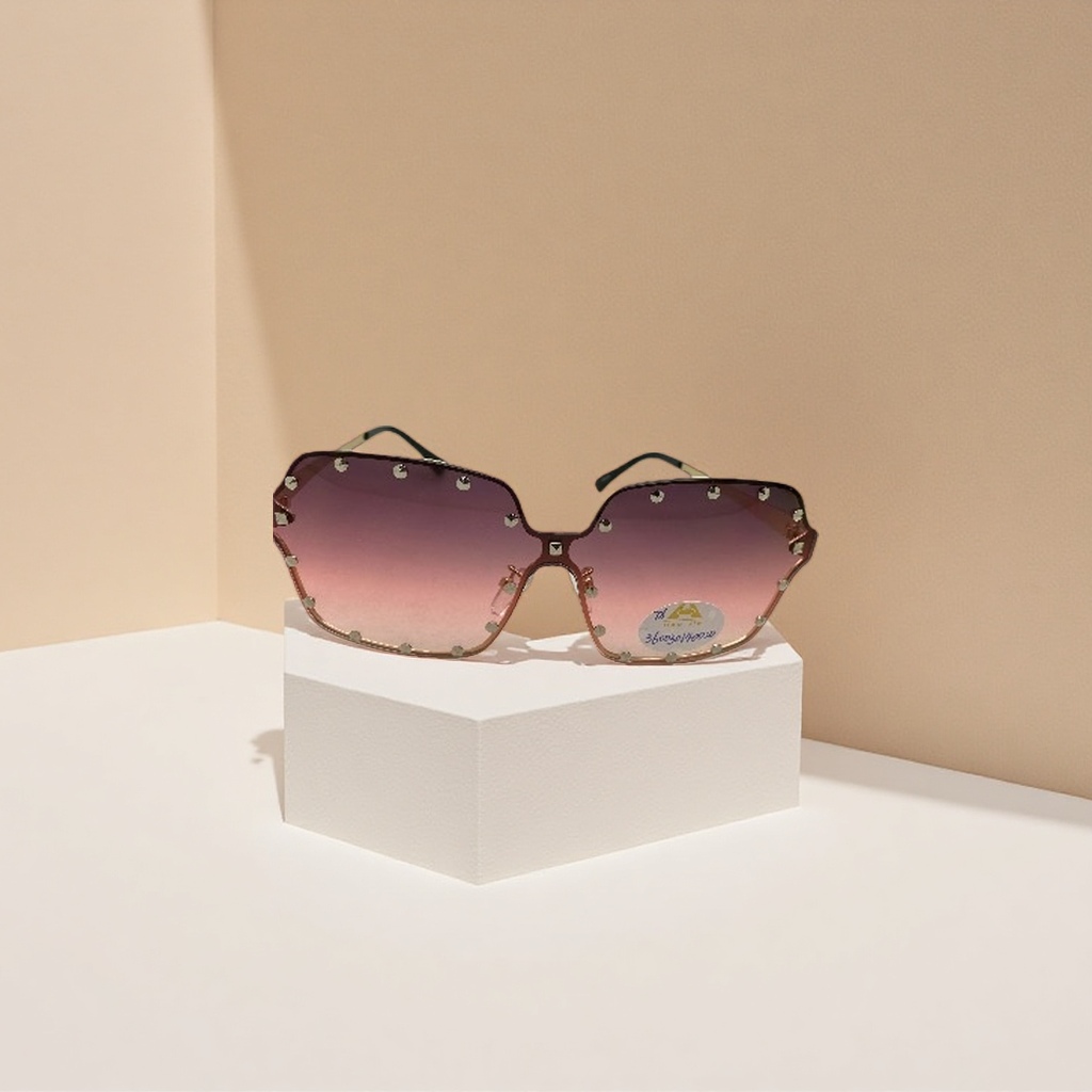 Pink gradient lens sunglasses, fashionable UV-resistant polarized sunglasses Application Scenario