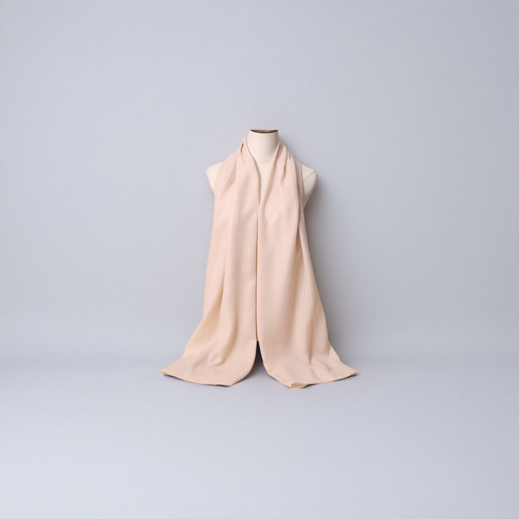The light pink chiffon scarf is thin, flowing and versatile for spring and summer Application Scenario