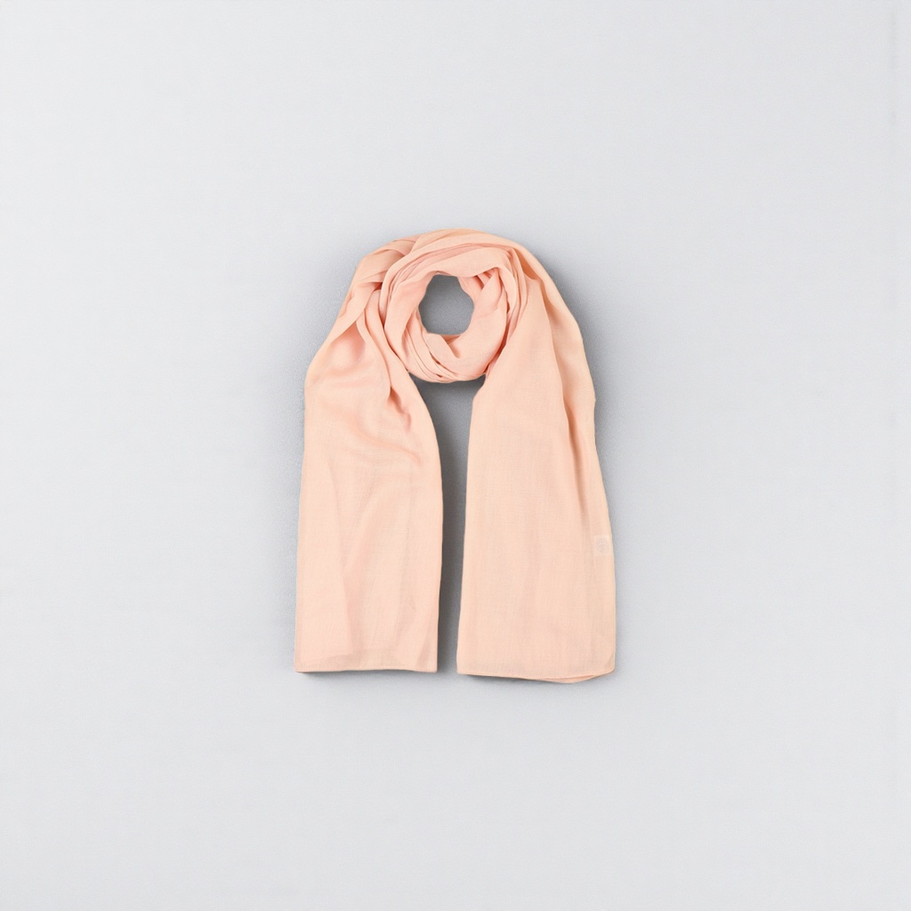A light pink cashmere scarf is a versatile and warm women's scarf for autumn and winter