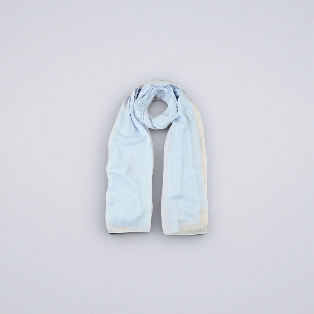 The light blue cashmere blend scarf is light, soft and suitable for all seasons details Picture