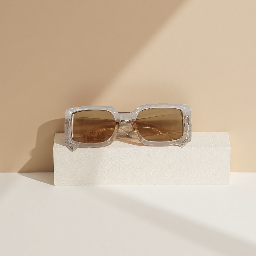 Transparent frame brown lens sunglasses, fashionable UV-resistant polarized sunglasses Application Scenario