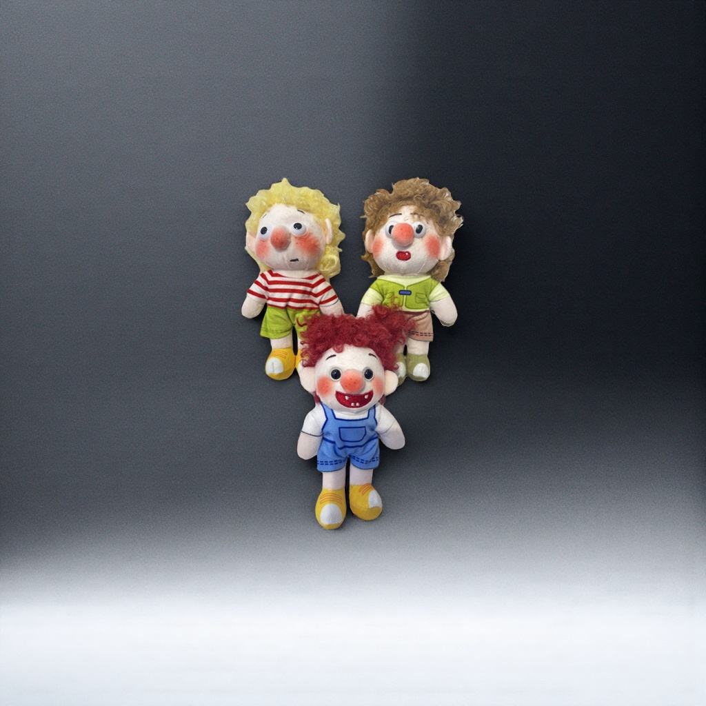三个毛绒玩偶主体 可爱软萌布艺公仔套装 室内装饰摆件