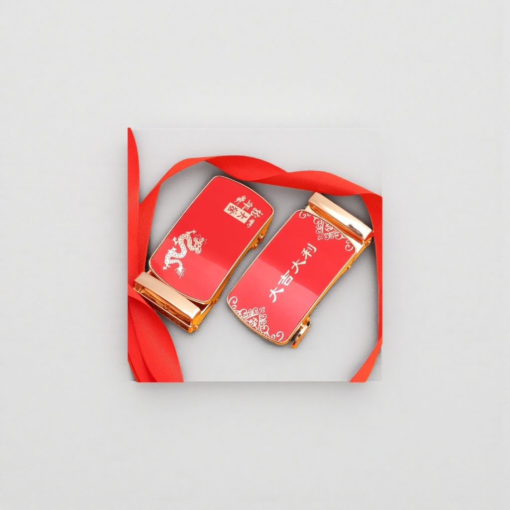 Cinturón rojo estampado dragón con hebilla bisel dorado con cinta roja con respaldo de tela amarilla Specification image