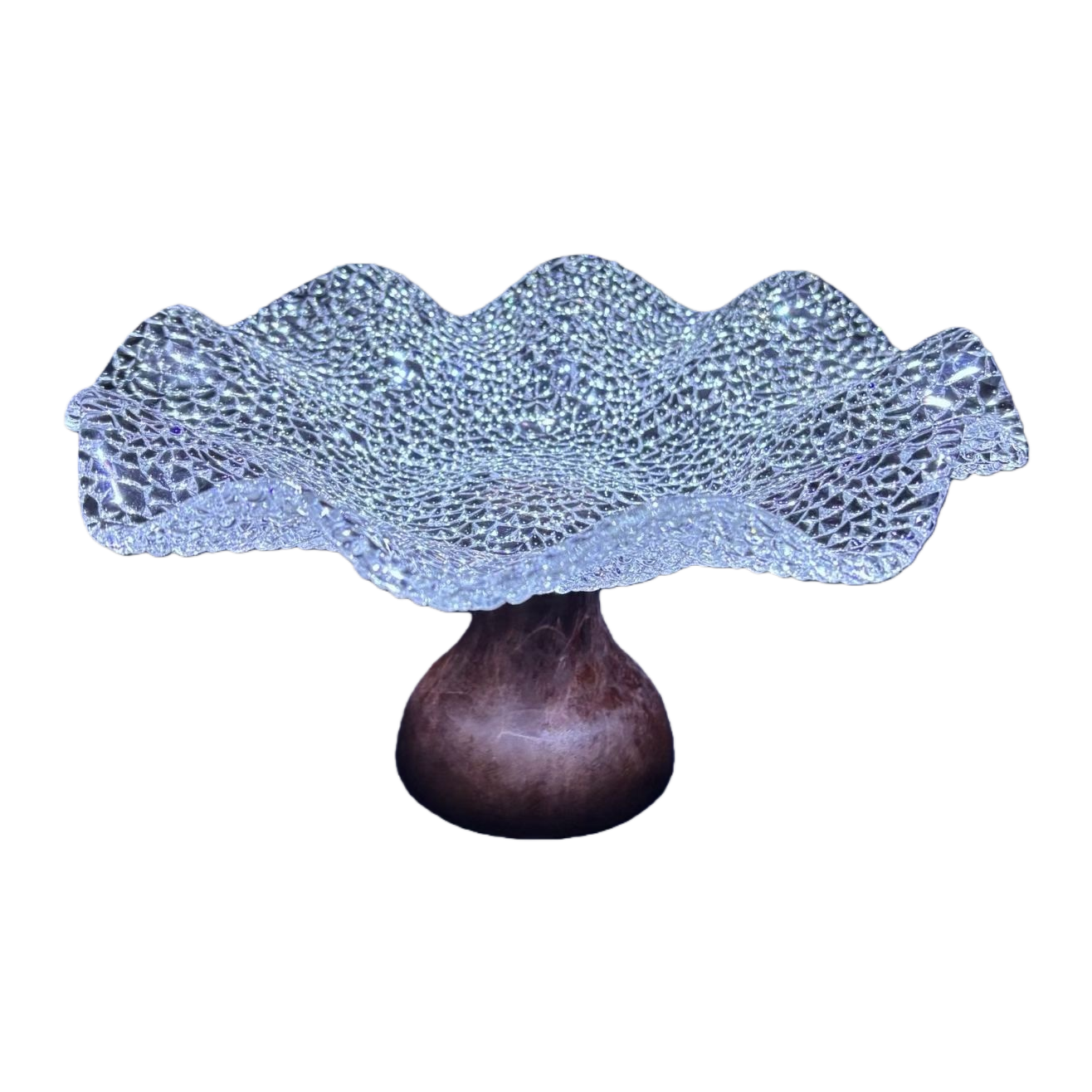 A transparent mesh wavy glass fruit plate with a dark wooden base and a handcrafted glass base plate Application Scenario