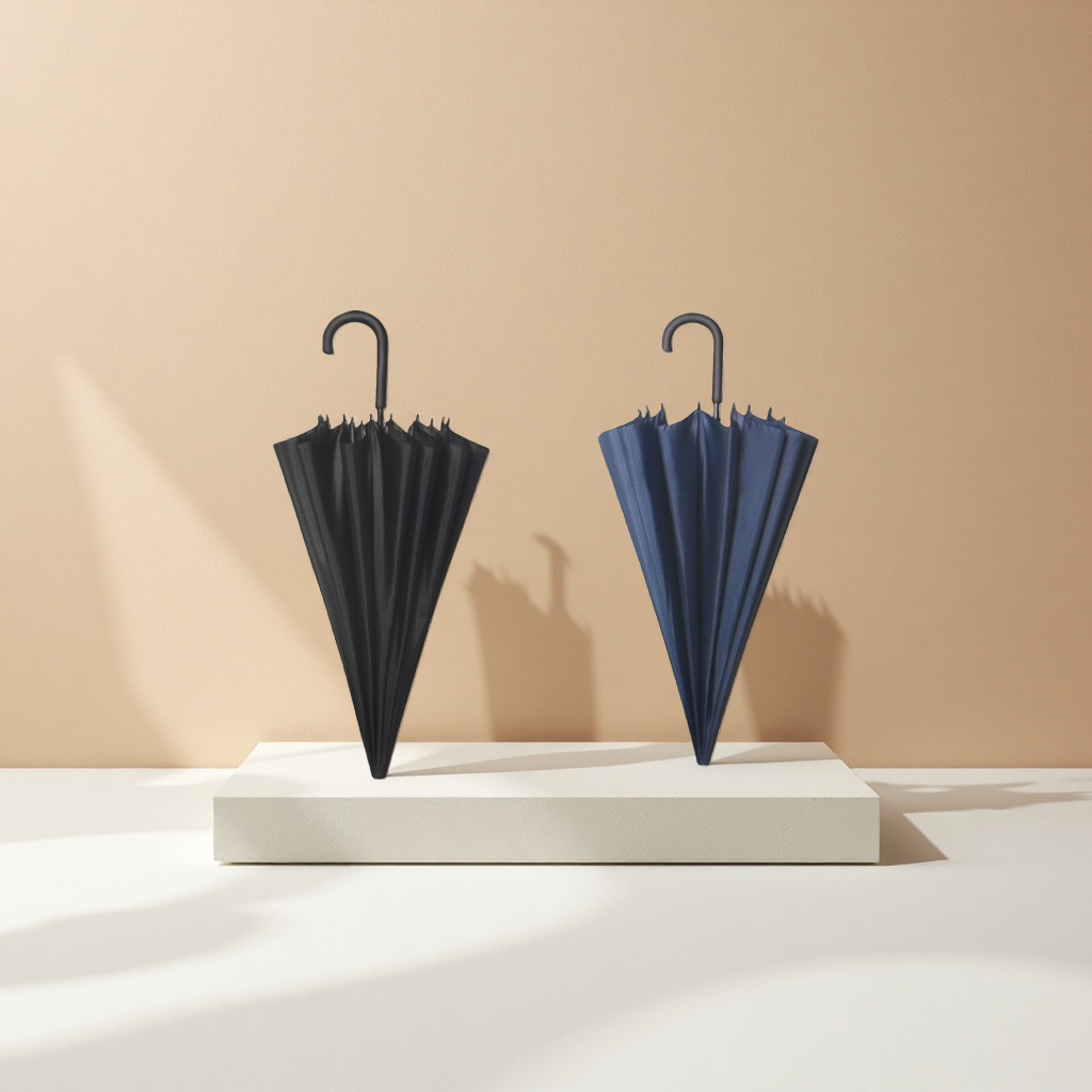 This black and blue dual-color umbrella is waterproof, sun-proof, portable, foldable and automatically opens and closes