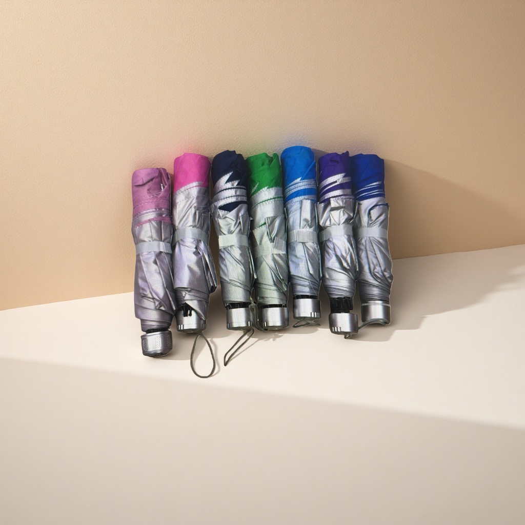 The colorful folding umbrella is waterproof, sun-proof, portable, suitable for both sunny and rainy days, lightweight and compact, and can be used by both women and men Application Scenario
