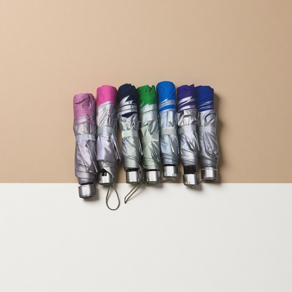 The colorful folding umbrella is waterproof, sun-proof, portable, suitable for both sunny and rainy days, lightweight and compact, and can be used by both women and men