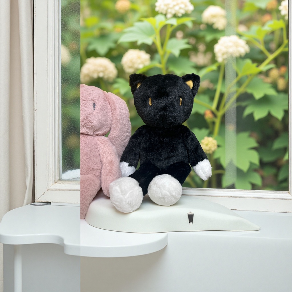 Black cat-shaped plush toys, cute and soft cushions, living room decorative items