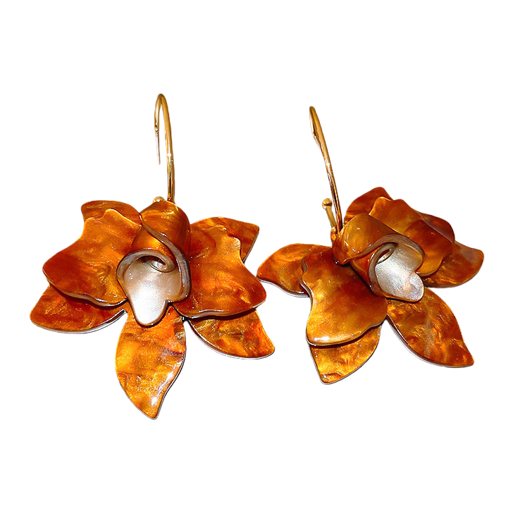 Amber petal earrings are light luxury and fashionable earrings for women Item Picture