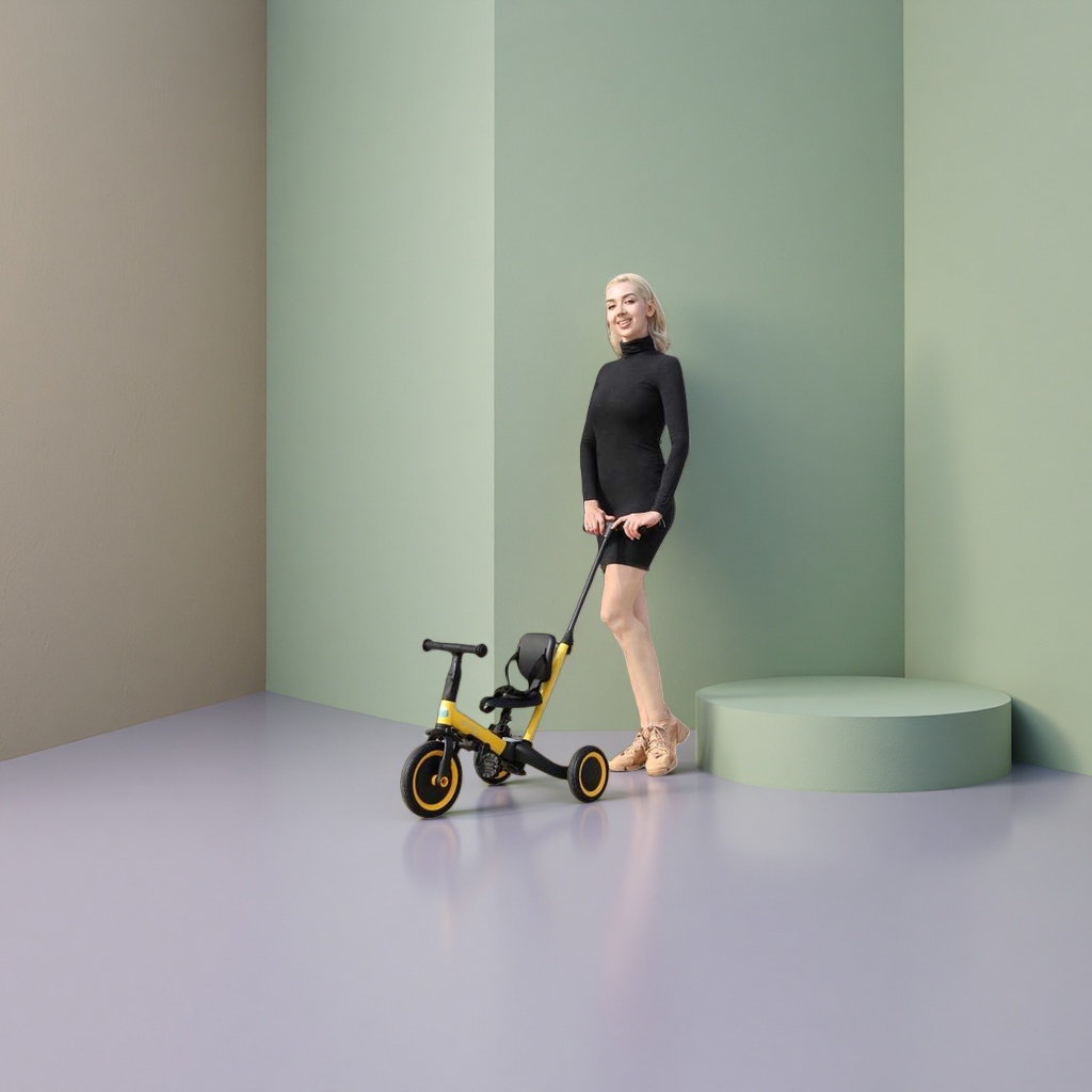 A black high-neck dress for women's tricycle riding is a casual and fashionable outfit details Picture