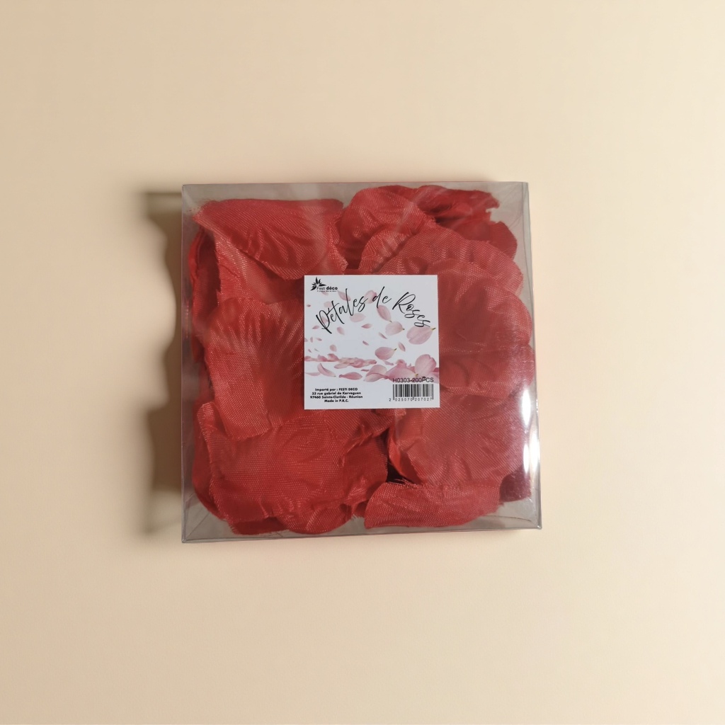 Red rose petals, natural dried flowers, are used for wedding decoration and handcrafted aromatherapy materials Application Scenario