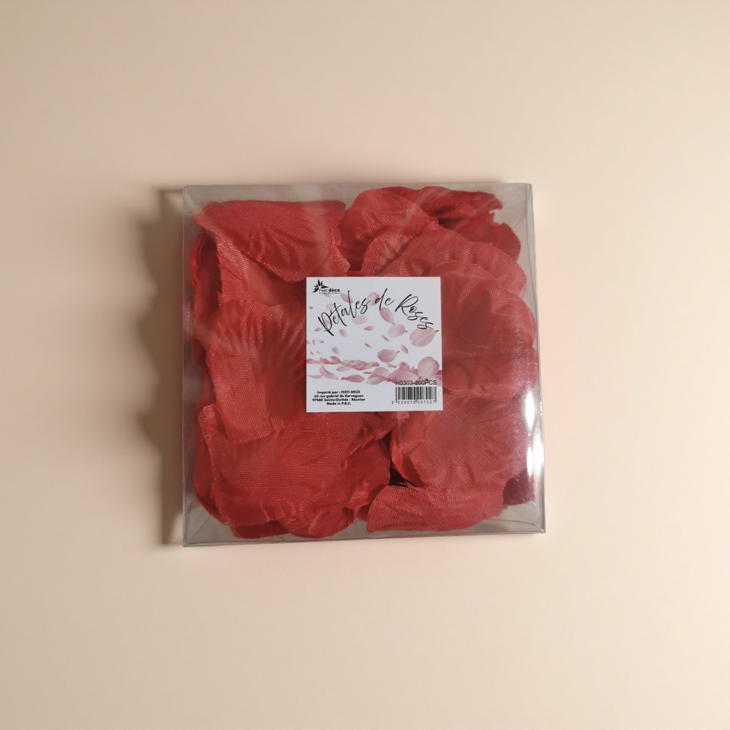 Red rose petals, natural dried flowers, are used for wedding decoration and handcrafted aromatherapy materials Specification image