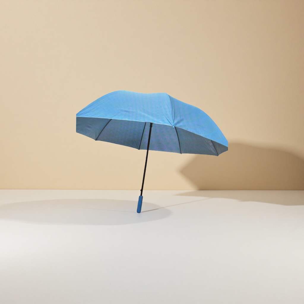 Blue umbrella high-density impact-resistant fabric, a lightweight and foldable model suitable for both weather and rain Application Scenario