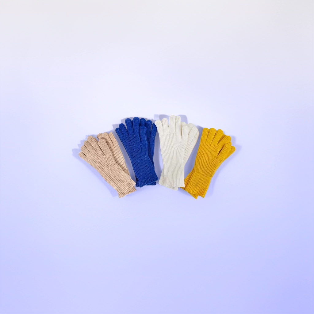 Four pairs of colorful knitted gloves, suitable for both men and women, warm and anti-slip for autumn and winter details Picture