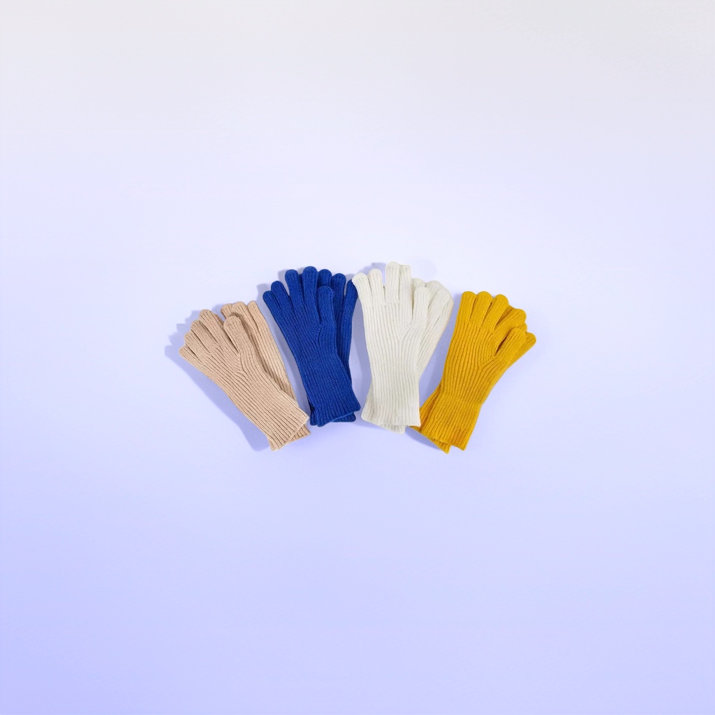 Four pairs of colorful knitted gloves, suitable for both men and women, warm and anti-slip for autumn and winter Specification image