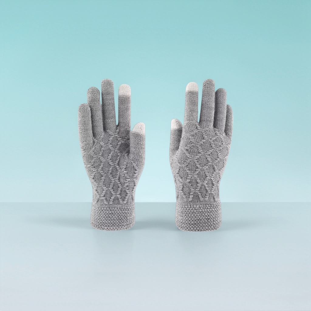 Grey knitted gloves, warm and anti-slip, thin hand protection for ladies in autumn and winter, with touch screen Application Scenario