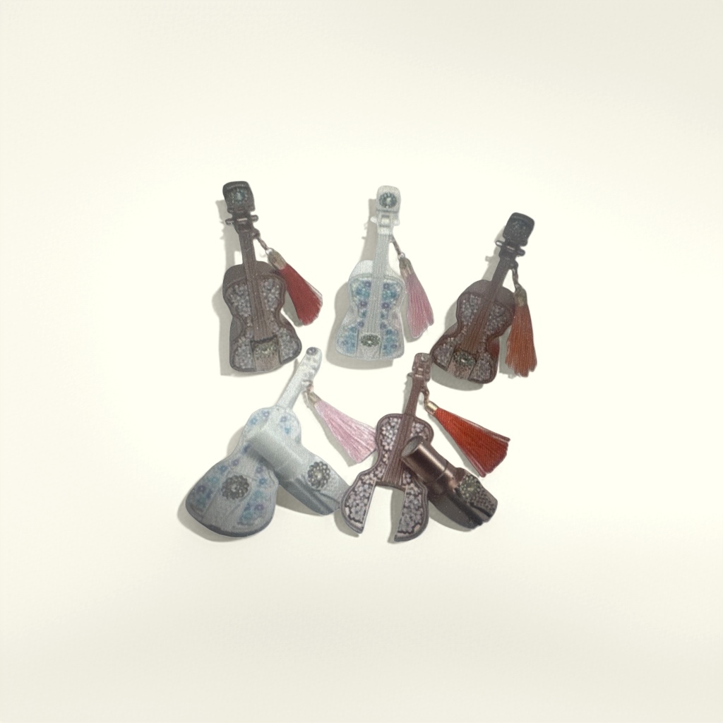 Decorative violin pendant, wooden retro musical instrument-shaped home car keychain