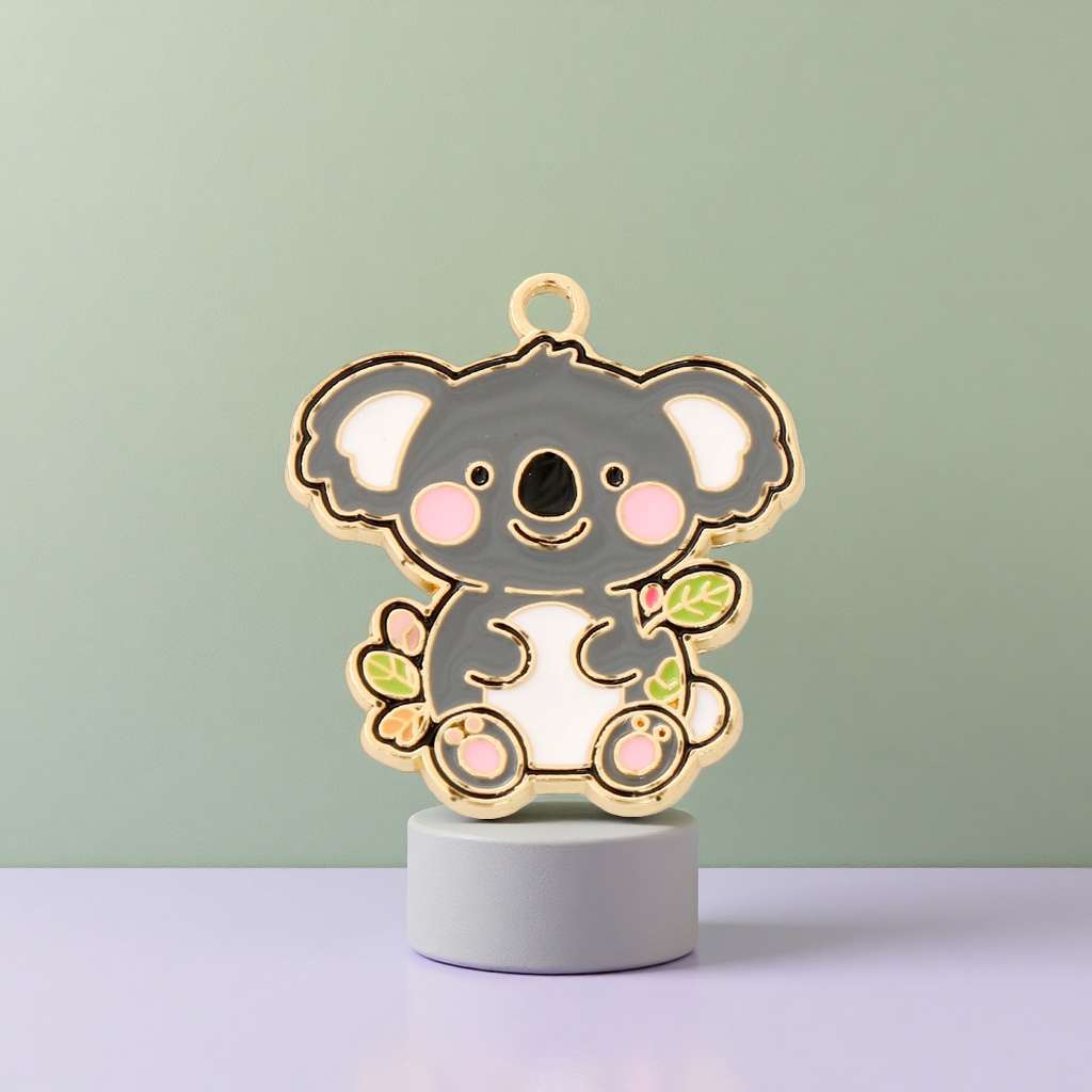The grey koala-shaped pendant is a fashionable, cute and adorable accessory suitable for both men and women Specification image