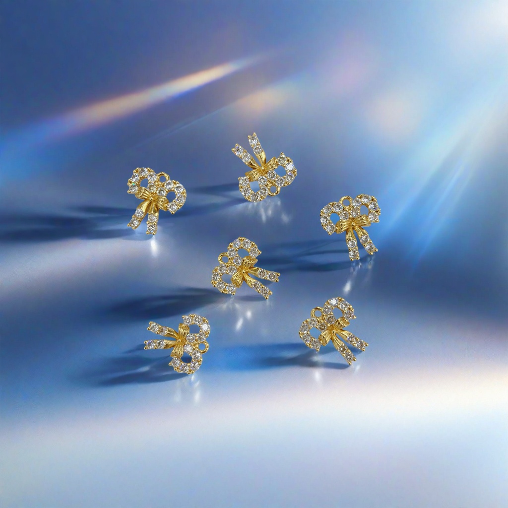 A fashionable, versatile and exquisite gift with a golden diamond-encrusted bow pendant Application Scenario