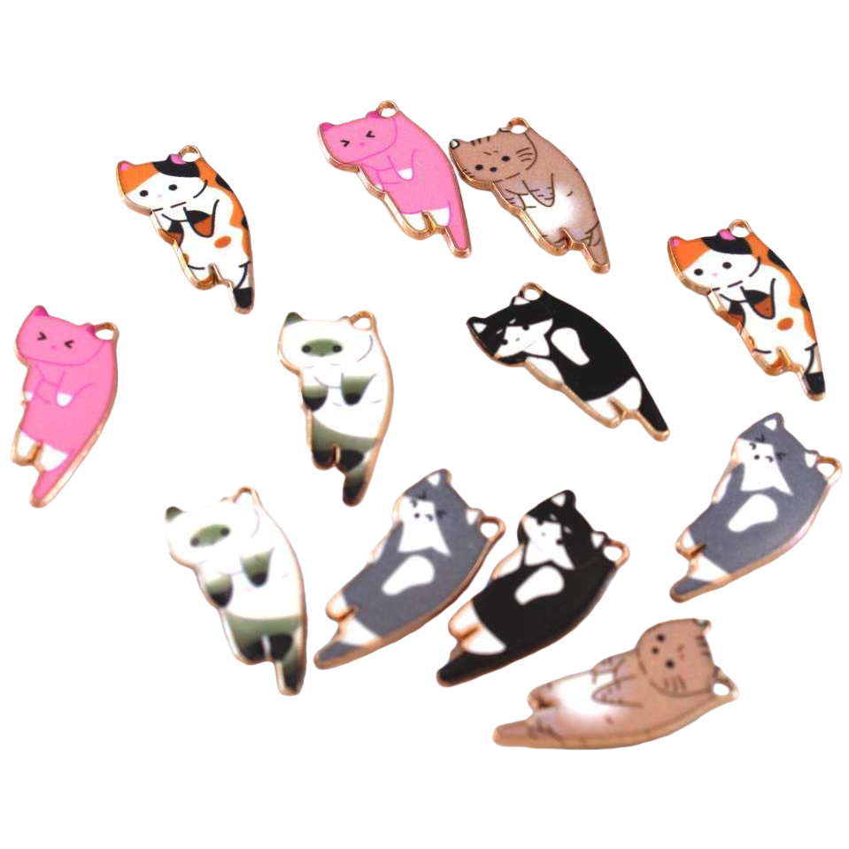 Colorful cat-shaped metal pendants are fashionable, cute and adorable accessories with a niche design Item Picture