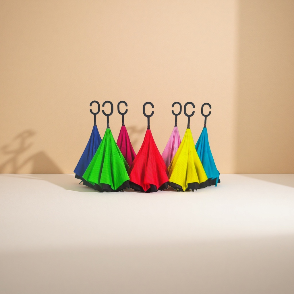 The color inverted umbrella can be retracted in the opposite direction, is portable for both sunny and rainy days, provides sun protection and wind protection, and opens and closes automatically Application Scenario