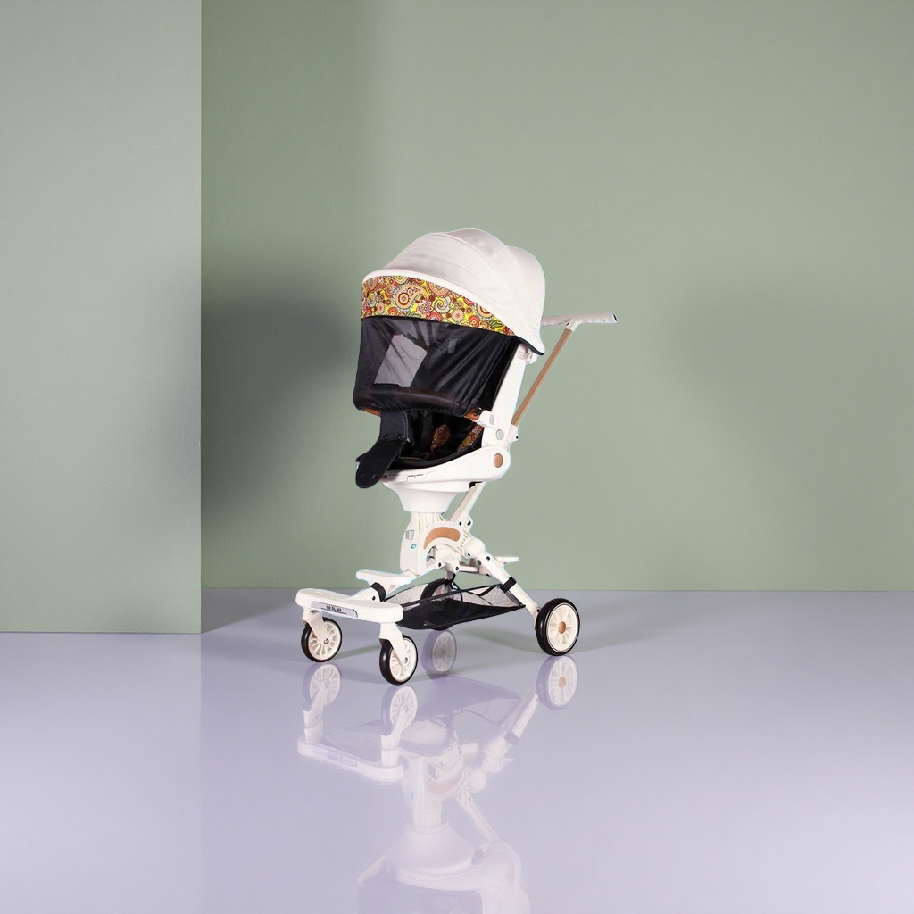 The white trolley baby stroller is lightweight, foldable, suitable for sitting or lying down, and features shock-absorbing universal wheels