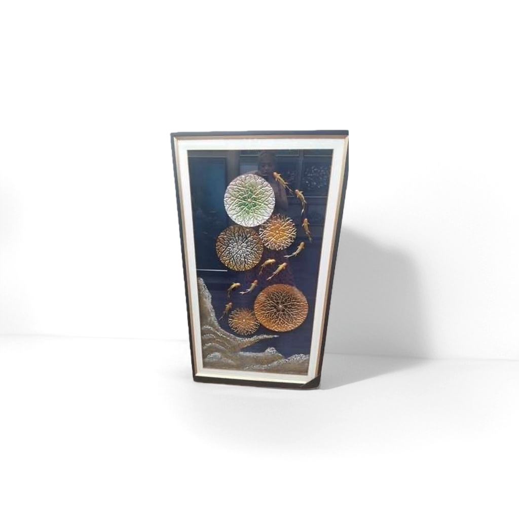金色鱼群与圆形浮雕装饰画产品图