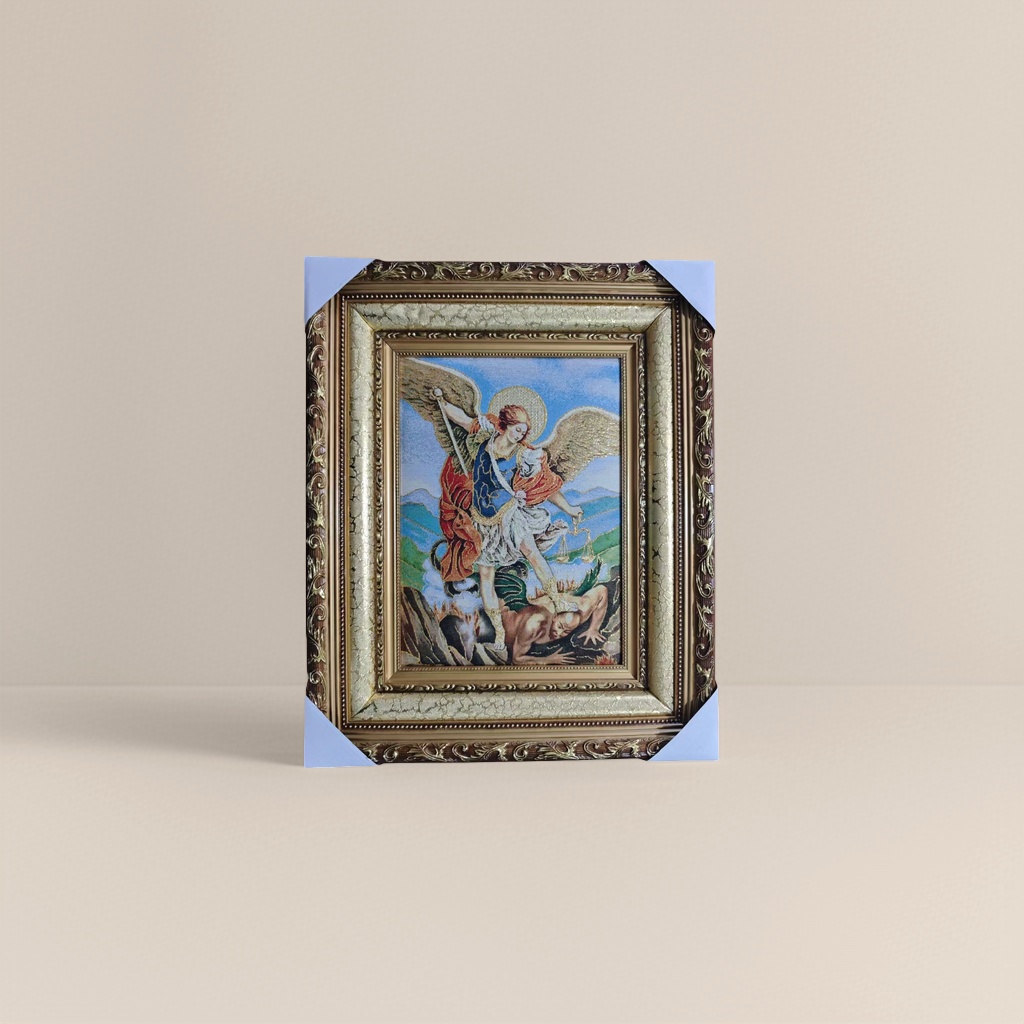 Golden carved angel fighting Devil hanging picture frame 180g Specification image