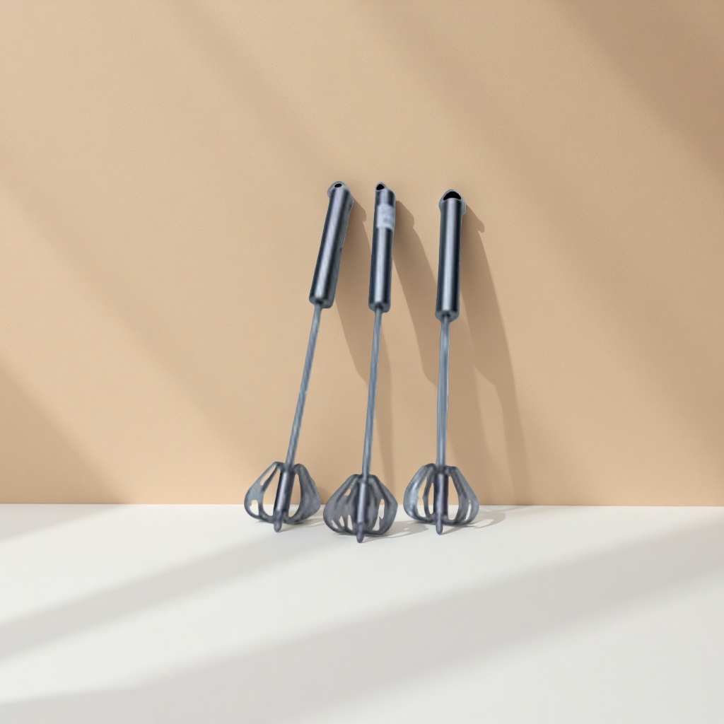 Silver stainless steel egg beater, manual mixer, kitchen baking tool