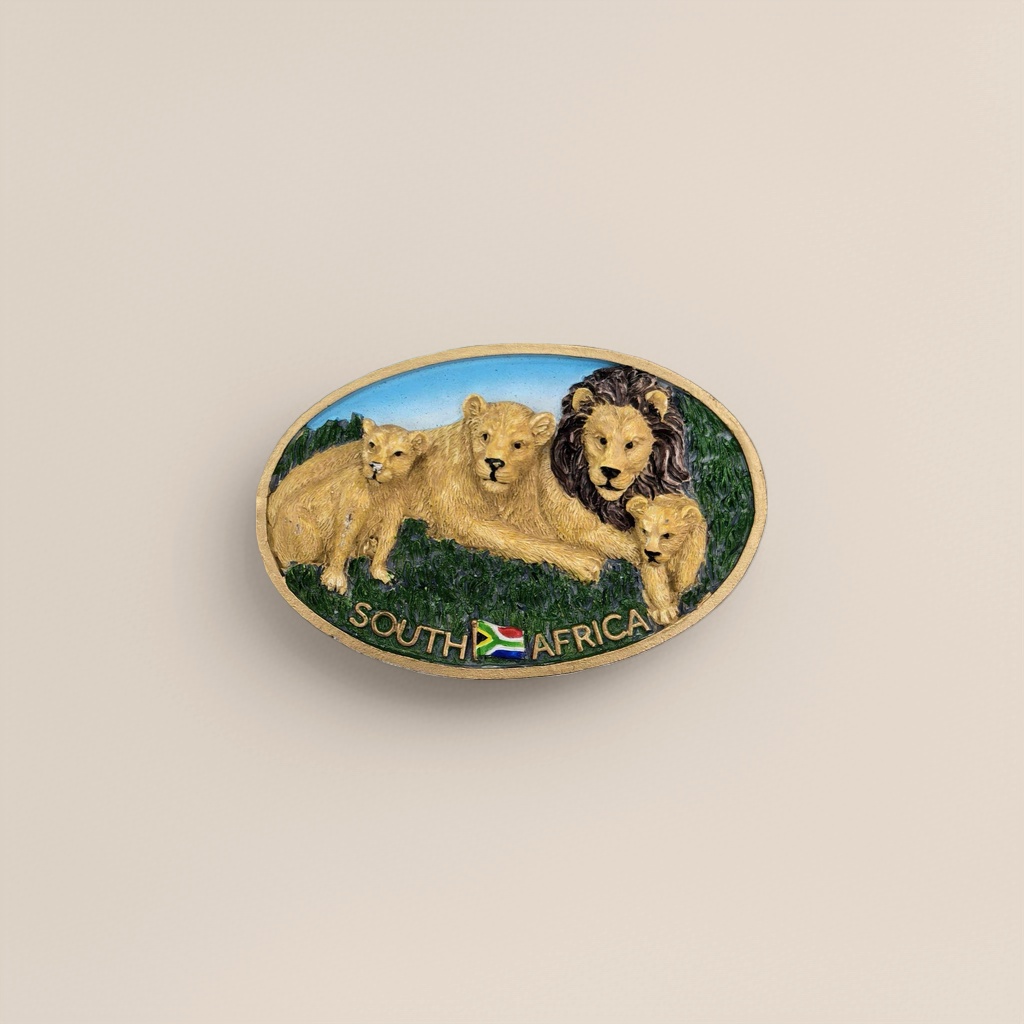 Oval-shaped magnetic lion pattern home refrigerator sticker decoration for a family of three Specification image