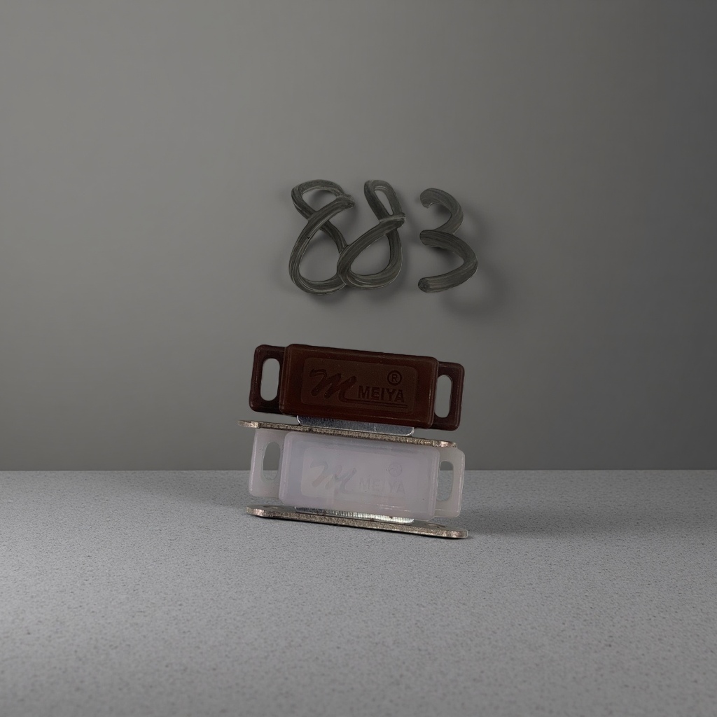 Brown and white magnetic snap universal strong magnetic buckle accessory Application Scenario