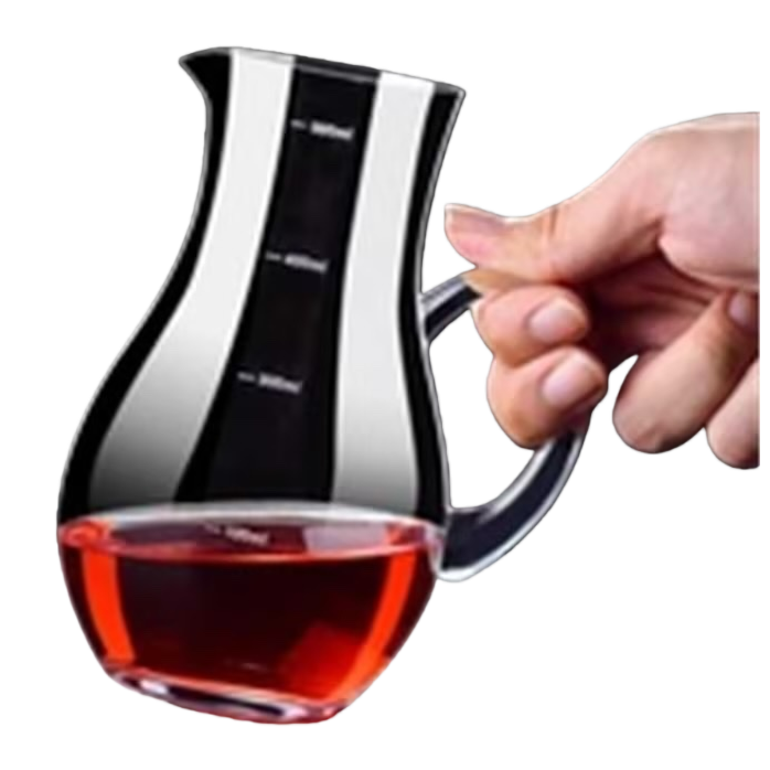 كوب قياس زجاجي محمول باليد 500 ميلتر يحتوي على سوائل حمراء Item Picture