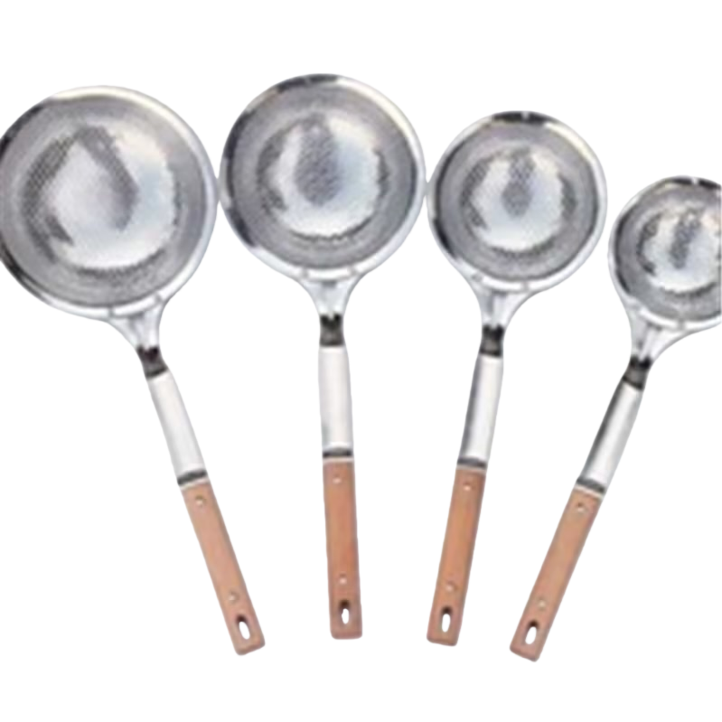 Silver strainer with wooden handle, kitchen draining filter, stainless steel long-handled strainer Item Picture