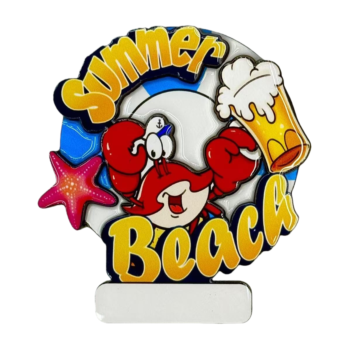 彩色夏日海滩主题徽章，为红色卡通螃蟹、粉色海星、啤酒杯和“Summer Beach”字样白底实物图