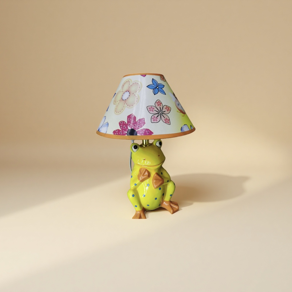 Yellow frog-shaped children's desk lamp, adjustable light, eye-protecting study desk lamp Application Scenario