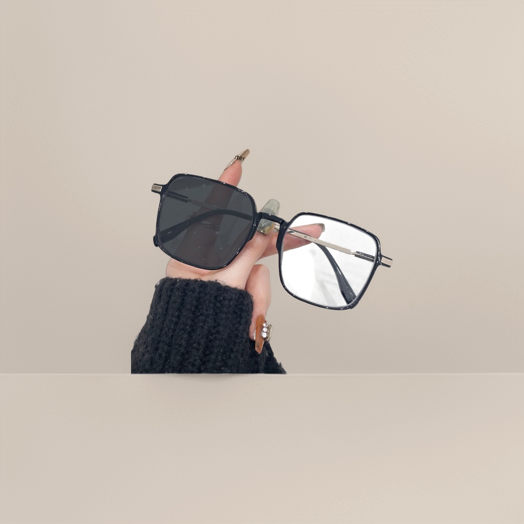 A before-and-after comparison display of black square spectacle frame color-changing lenses Specification image