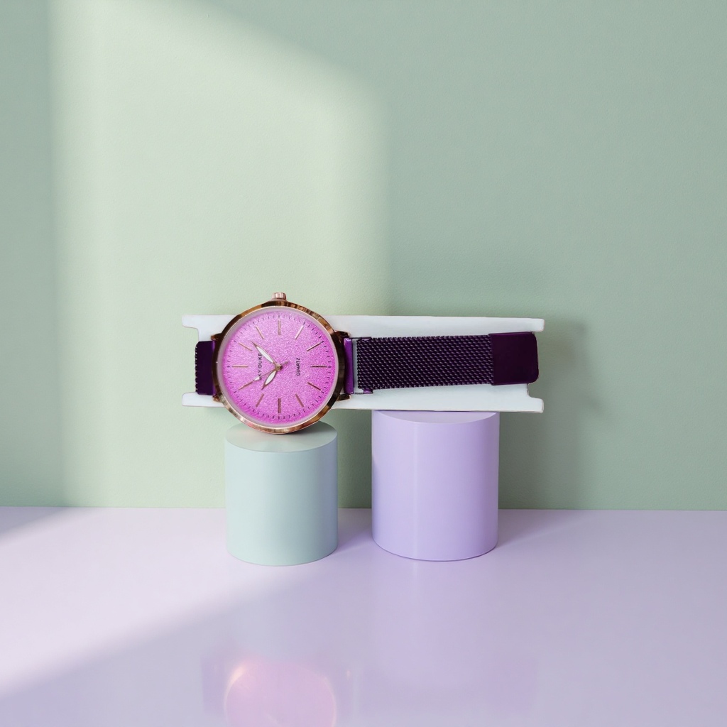 The pink dial and purple metal mesh strap ladies' watch is fashionable, light luxury, simple and versatile Specification image