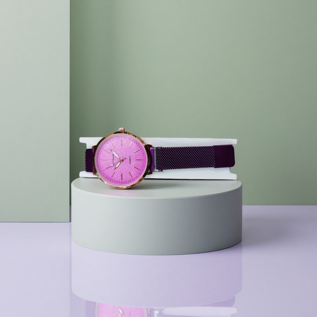 The pink dial and purple metal mesh strap ladies' watch is fashionable, light luxury, simple and versatile
