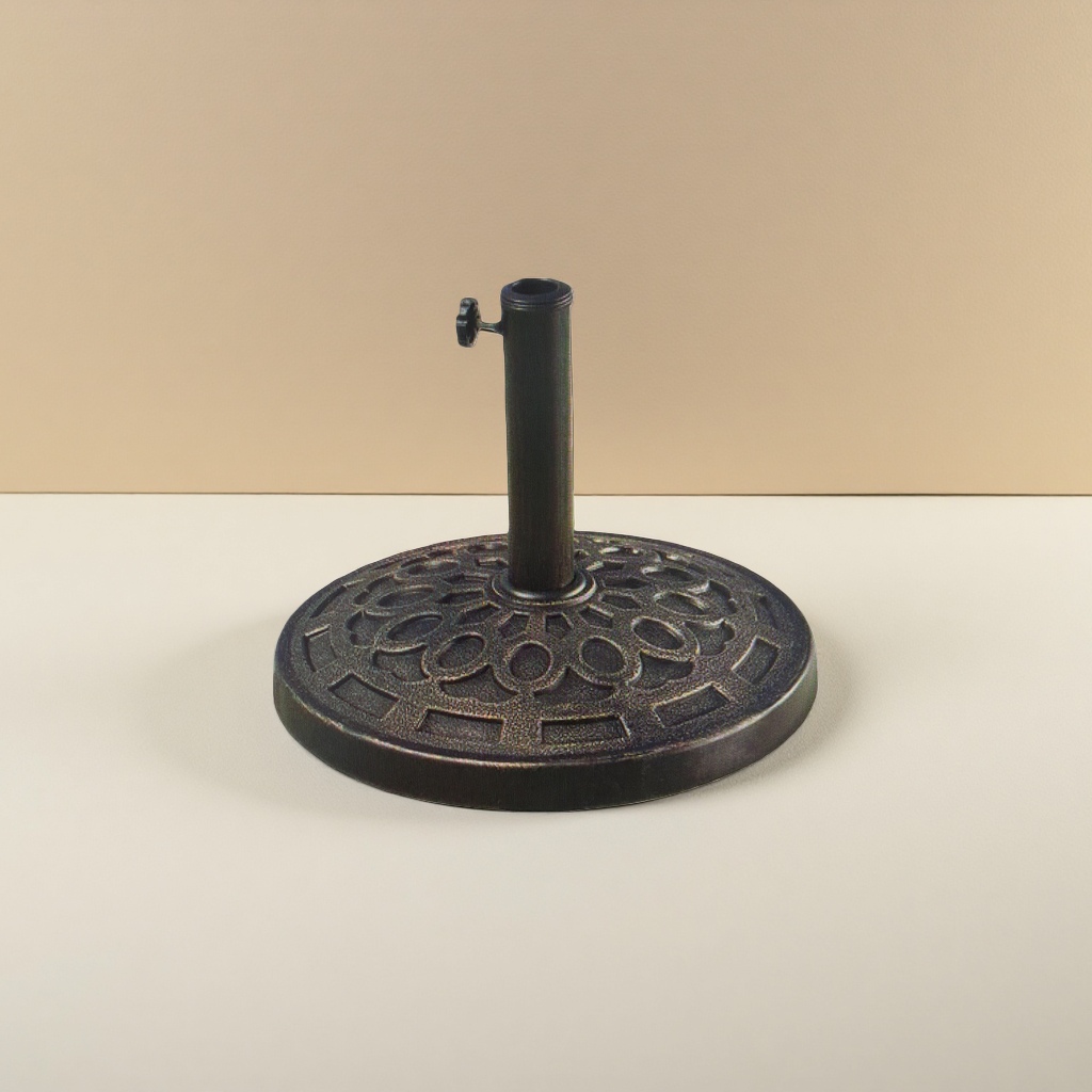 The black hollowed-out circular umbrella base and the outdoor sunshade umbrella counterweight base are stable and windproof Application Scenario